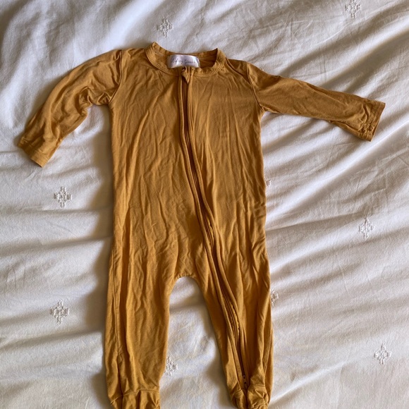 Baby Girl Ruffle Butt Footie Pajama - Picture 2 of 6